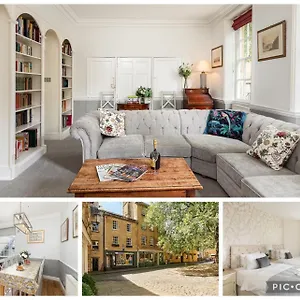 Apartment 6 Bedroom Centre Georgian Town House - Abbey & Baths-2 Min Walk, Bath